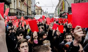 Červená karta znamená: stop!